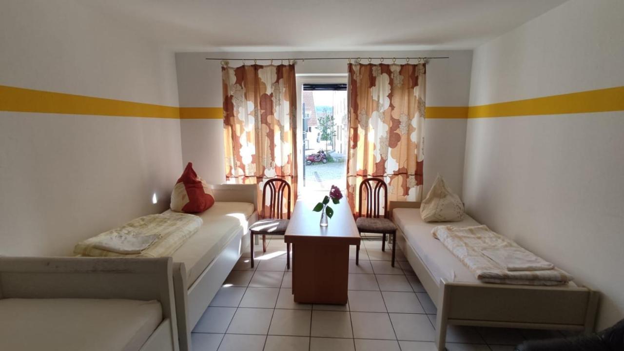 Aldingen 2 Zimmer Wohnung エクステリア 写真